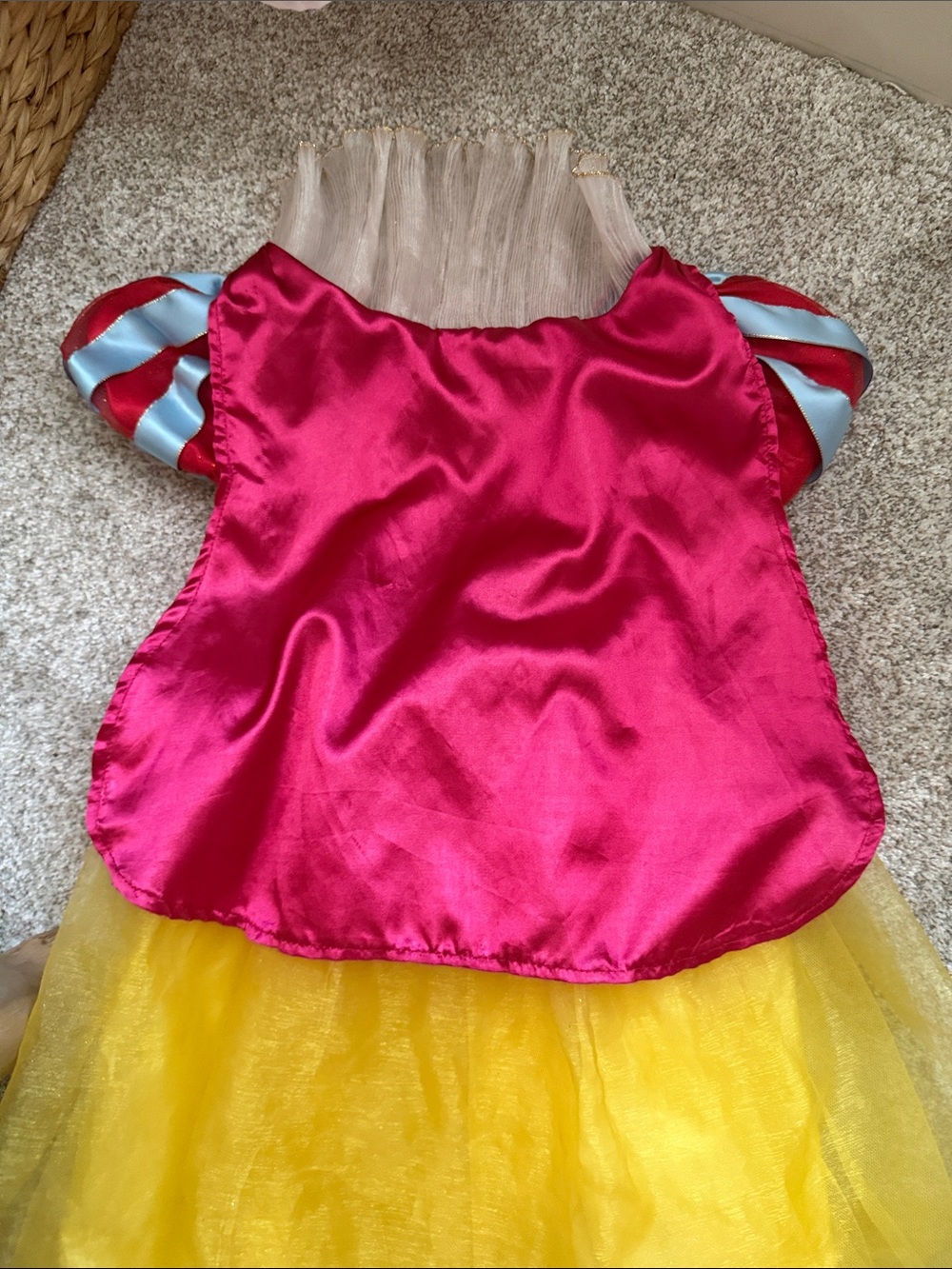 Disney Snow White Princess Dress - Picture 4 of 4